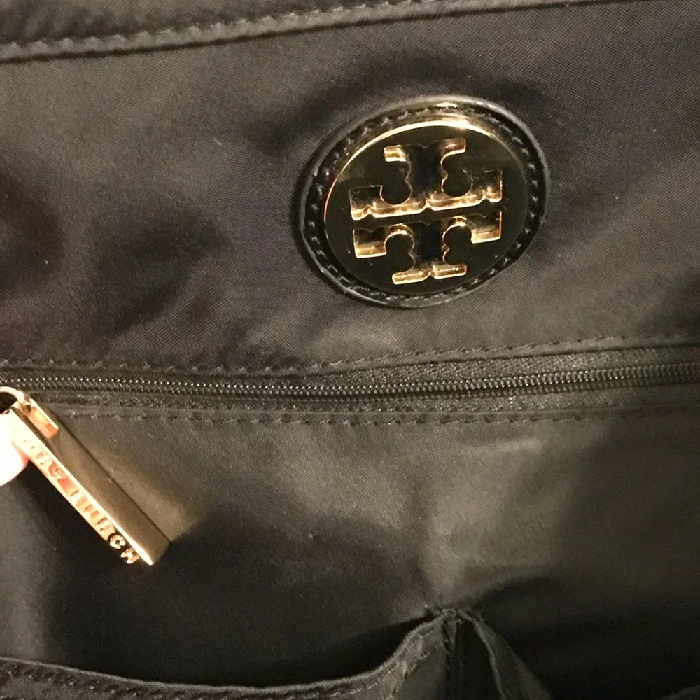 🌹Tory Burch Ella Black nylon/leather large tote🌹 - Picture 6 of 8